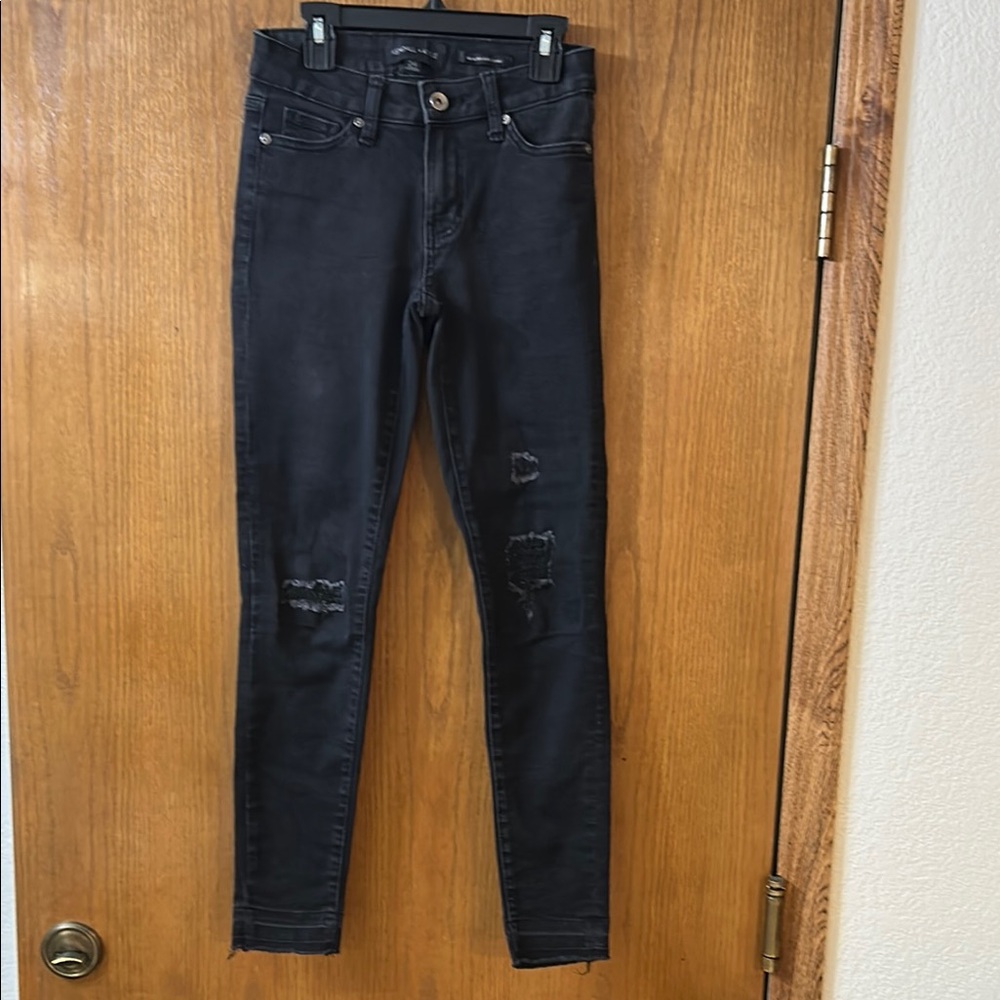 Kendall & Kylie Black Skinny Jeans Distressed